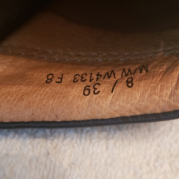 Born Clogs - Picture 4 of 4